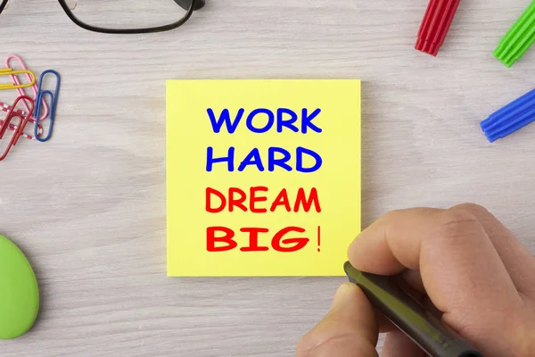 Ручне Написання Work Hard Dream Big Ноті Маркерною Ручкою Окулярами — стокове фото
