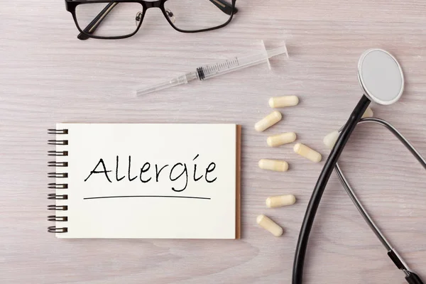Mot allergie comme concept médical — Photo