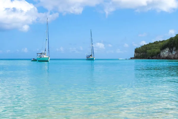 Barche Ormeggiate Marie Galante Mare Turchese Guadalupa Turismo Lusso — Foto Stock