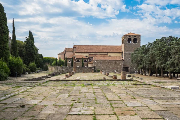 Katedralen i San Giusto, Trieste, Italien — Stockfoto