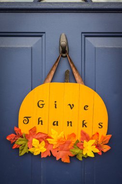 Homemade thanksgiving door decoration clipart