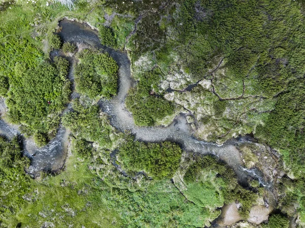 Aérea de río sinuoso agudo en el bosque nacional de Uintah — Foto de Stock