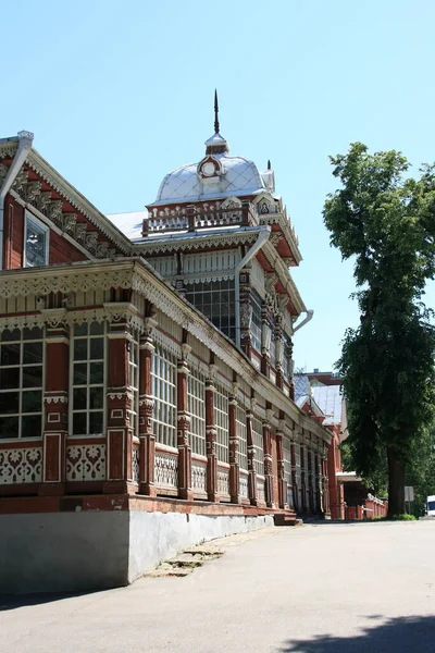 Edificio Madera Con Hermosas Tallas Parque Ciudad Ryazan Construido 1905 — Foto de Stock