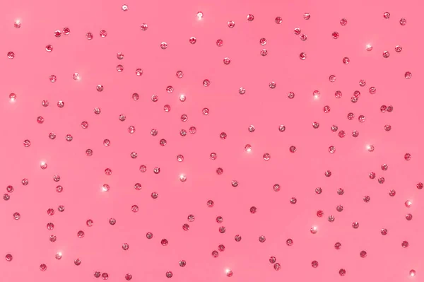 Confetti espolvorea sobre el fondo en color Fruit Dove con efecto brillo. Color de moda de 2019-2020. Fondo festivo de vacaciones. para sus proyectos. Concepto de celebración. Patrón de Navidad. Vista superior — Foto de Stock
