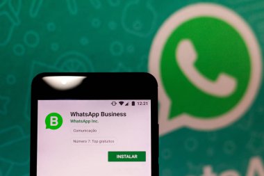 5 Nisan 2019, Brezilya. Mobil cihazda WhatsApp Iş uygulaması. WhatsApp Business akılda küçük işletme sahipleri ile tasarlanmış ücretsiz bir indirme uygulamasıdır.