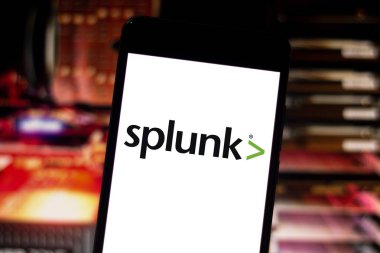 25 Nisan 2019, Brezilya. Mobil cihazınızda splunk logosu. Splunk, büyük hacimli verileri araştırmak, izlemek ve analiz etmek için yazılım üreten çok uluslu bir Amerikan kamu kuruluşudur.