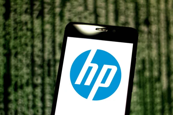 Maj 05, 2019, Brazylia. Na tej ilustracji zdjęcie logo firmy Hewlett-Packard Company (HP) jest wyświetlane na smartfonie — Zdjęcie stockowe