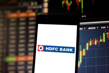 19 Mayıs 2019, Brezilya. Bu fotoğraf illüstrasyonda Hdfc Bank Limited logosu bir akıllı telefonda görüntülenir