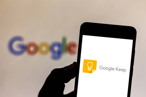 19 de mayo de 2019, Brasil. En esta ilustración de la foto el logotipo de Google Keep se muestra en un teléfono inteligente — Foto de Stock