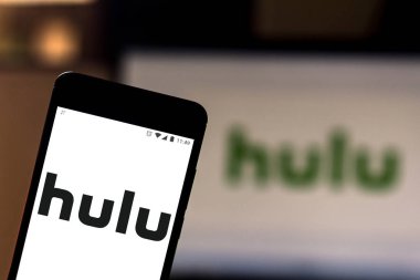 21 Mayıs 2019, Brezilya. Bu fotoğraf illüstrasyonda Hulu logosu bir akıllı telefonda görüntülenir