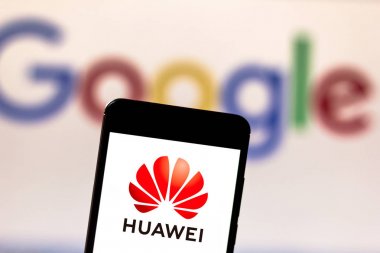 22 Mayıs 2019, Brezilya. Bu fotoğraf illüstrasyonhuawei logosu bir akıllı telefonda görüntülenir