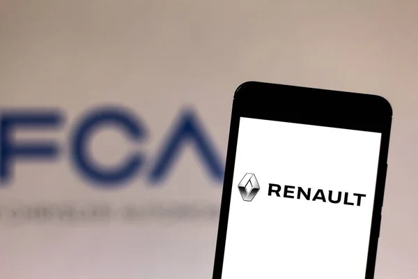 May 27, 2019, Brazil. In this photo illustration the Renault logo is displayed on a smartphone — Stock Fotó