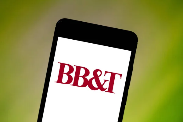 27 de mayo de 2019, Brasil. En esta ilustración fotográfica, el logotipo de BB & T Corporation se muestra en un teléfono inteligente — Foto de Stock