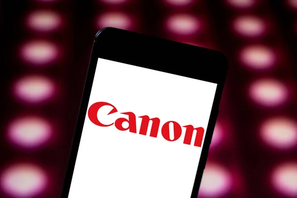 29 mei 2019, Brazilië. In deze foto afbeelding wordt het Canon-logo weergegeven op een smartphone — Stockfoto