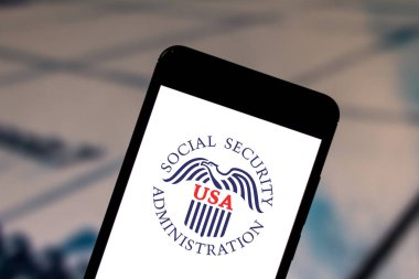 1 Haziran 2019, Brezilya. Bu fotoğraf resimde sosyal güvenlik yönetimi Amerika Birleşik Devletleri logosu bir akıllı telefonda görüntülenir
