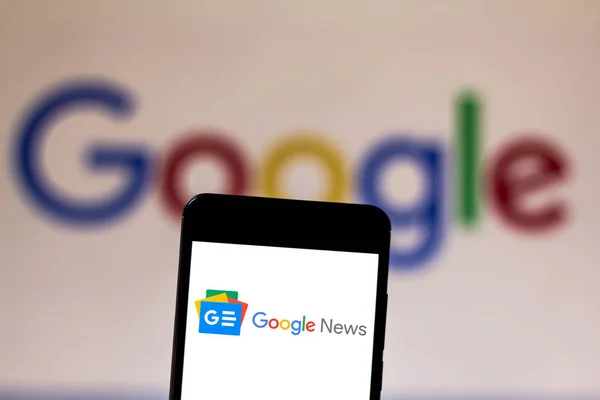 June 11, 2019, Brazil. In this photo illustration the Google News logo is displayed on a smartphone — Stock Photo, Image