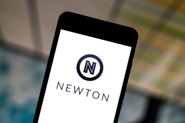 19 Haziran 2019, Brezilya. Bu fotoğraf illüstrasyonunda Newton Technologies logosu bir akıllı telefonda görüntülenir