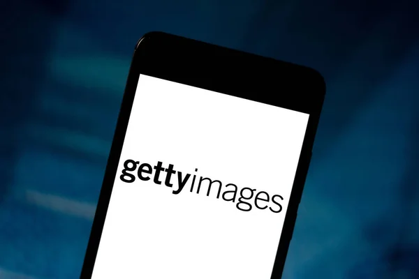 22 de junio de 2019, Brasil. En esta ilustración fotográfica, el logotipo de Getty Images se muestra en un teléfono inteligente —  Fotos de Stock