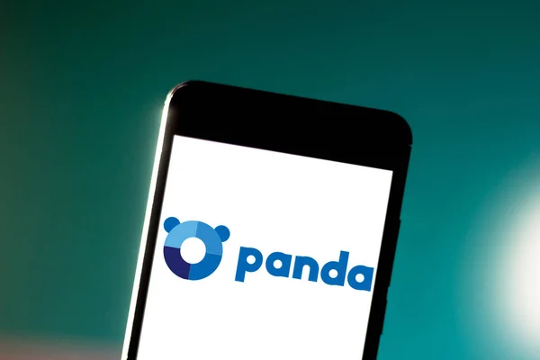 26 czerwca 2019, Brazylia. Na tej ilustracji zdjęcie logo Panda Antivirus jest wyświetlane na smartfonie — Zdjęcie stockowe