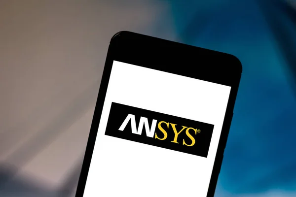 2019年6月28日,巴西。在这张照片插图中,Ansys 徽标显示在智能手机上 — 图库照片