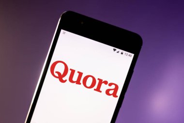 22 Temmuz 2019, Brezilya. Bu fotoğraf illüstrasyonda Quora logosu bir akıllı telefonda görüntülenir