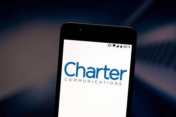 9 août 2019, Brésil. Sur cette photo, le logo Charter Communications est affiché sur un smartphone. — Photo