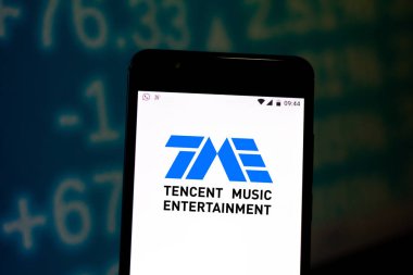 15 Ağustos 2019, Brezilya. Bu fotoğraf illüstrasyonda Tencent Music Entertainment logosu bir akıllı telefonda görüntülenir