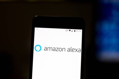 19 Ağustos 2019, Brezilya. Bu fotoğraf illüstrasyonamazon Alexa logosu bir akıllı telefonda görüntülenir