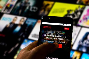 20 Ağustos 2019, Brezilya. Bu fotoğraf illüstrasyonda Netflix logosu bir akıllı telefonda görüntülenir