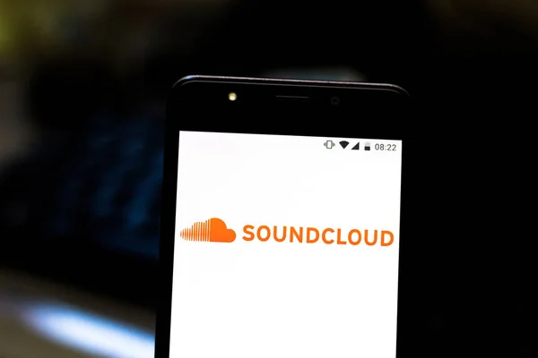 Wrzesień 08, 2019, Brazylia. Na tej ilustracji zdjęcie logo SoundCloud jest wyświetlane na smartfonie — Zdjęcie stockowe