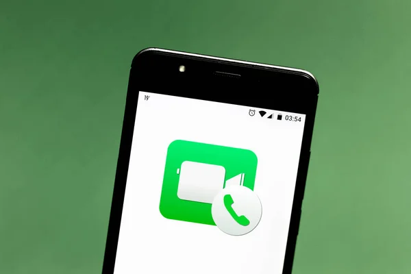 08 de setembro de 2019, Brasil. Nesta foto ilustração o logotipo FaceTime é exibido em um smartphone — Fotografia de Stock