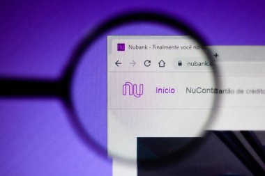 25 Eylül 2019, Brezilya. Bu resimde Nubank web sitesinin ana sayfası bilgisayar ekranında görüntülenir