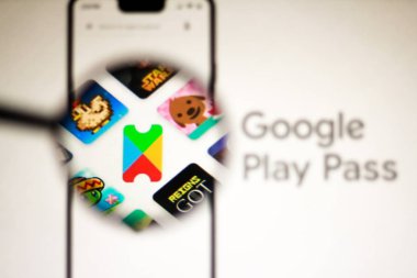 25 Eylül 2019, Brezilya. Bu resimde Google Play Pass web sitesinin ana sayfası bilgisayar ekranında görüntülenir