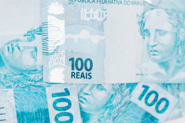 Brezilya Parası- Yüz Reais Faturası- Ekonomi Konsepti- Enflasyon ve İş Dünyası.