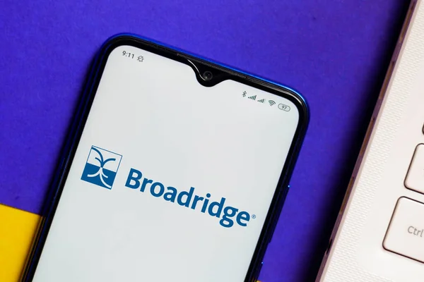 Luglio 2020 Brasile Questa Foto Illustrazione Logo Broadridge Financial Solutions — Foto Stock