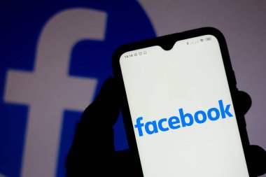 10 Temmuz 2020, Brezilya. Bu resimde Facebook logosu bir akıllı telefonda gösteriliyor.