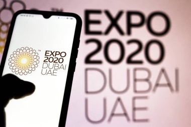19 Temmuz 2020, Brezilya. Bu resimde Fuar 2020 (Expo 2020 Dubai) logosu bir akıllı telefonda gösteriliyor
