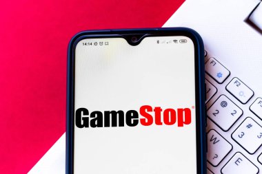 16 Temmuz 2020, Brezilya. Bu resimde GameStop logosu bir akıllı telefonda görüntülendi