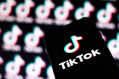 7 Ağustos 2020, Brezilya. Bu resimde TikTok logosu akıllı bir telefonda görülüyor.