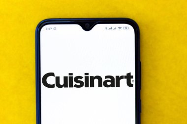 14 Ağustos 2020, Brezilya. Bu resimde, mutfak logosu akıllı bir telefondan gösteriliyor.