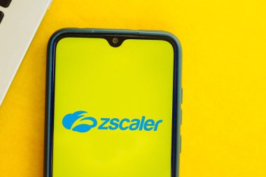 7 Eylül 2020, Brezilya. Bu resimde Zscaler logosu akıllı bir telefondan gösteriliyor.