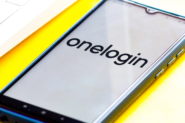 September 2020 Brazil Photo Illustration Onelogin Logo Seen Displayed Smartphone — Stock Photo, Image