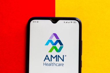 9 Ekim 2020, Brezilya. Bu resimde AMN Sağlık Hizmetleri logosu akıllı telefondan gösteriliyor.