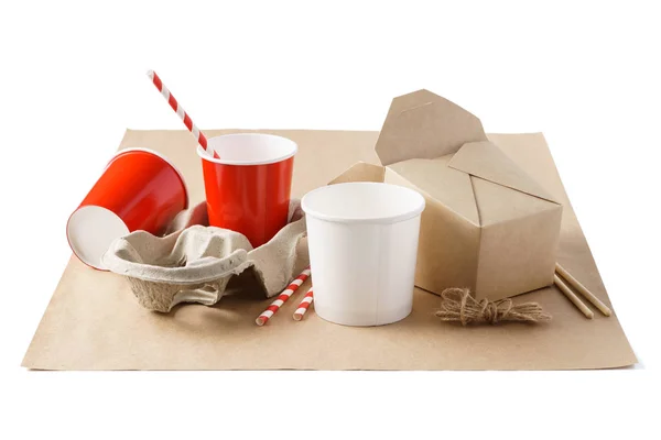 Recipientes de papelão para entrega de alimentos. Embalagem ecológica . — Fotografia de Stock