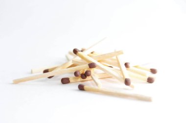 beyaz arkaplanda eşleşmeler