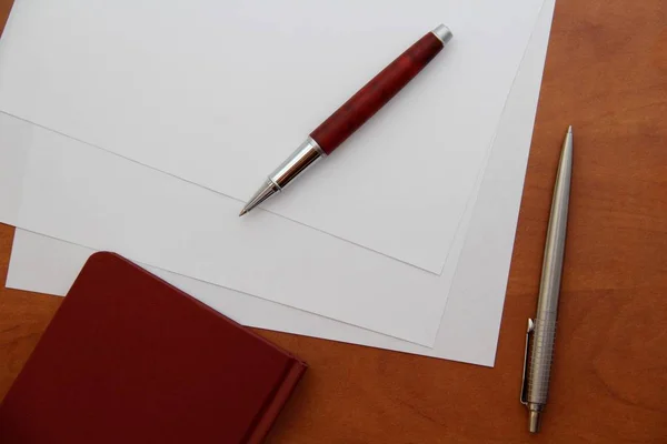 Briefpapier Een Houten Tafel — Stockfoto