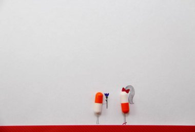 beyaz kağıt üzerine tıp