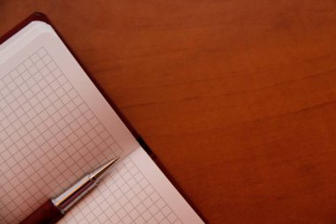 defter ve kalem masaüstü