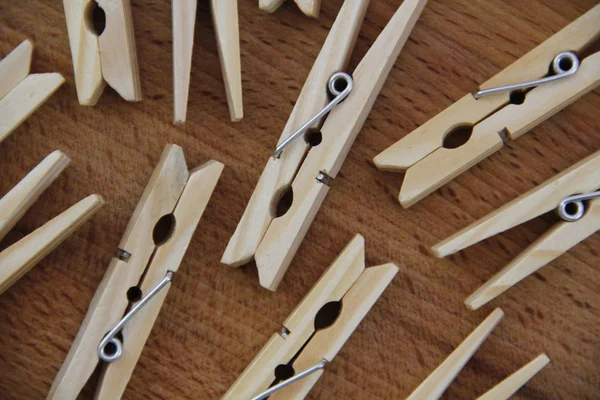 Houten Wasknijpers Tafel — Stockfoto