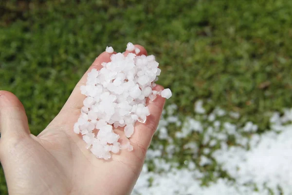 Rusya'da yaz aylarında dolu